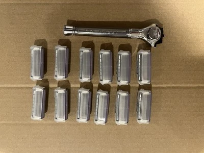 12 x Cremo 5-Blade Barber Grade Mens Razor Cartridge Refills. New Without Box