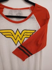 DC Comics Originals Wonder Woman L Tissue Knit Jersey Style T-Shirt NEW WITH TAG