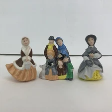 Byron Molds Lot Of Caroler Figurines Ceramic