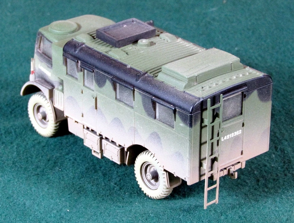 CORGI CLASSICS "PUSH THRU HOLLAND & GERMANY BEDFORD QLR WIRELESS" 1:50 LE C60306 - Image 3 of 4