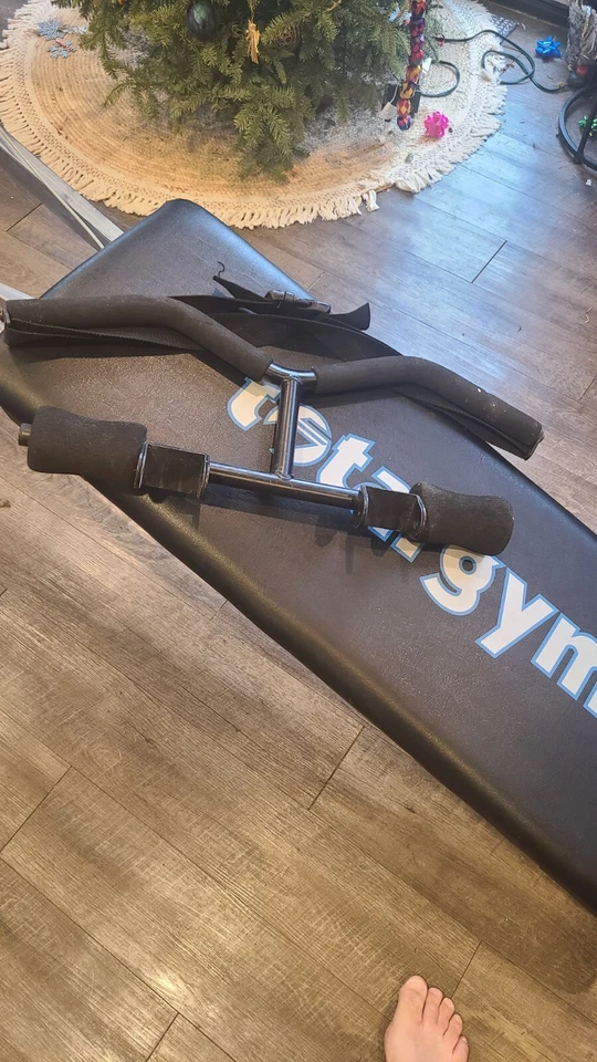 Chuck Norris Total Gimnasio Con Soporte para Sentadillas y Barra de Tirar Buen Estado  Foto 3 de 4