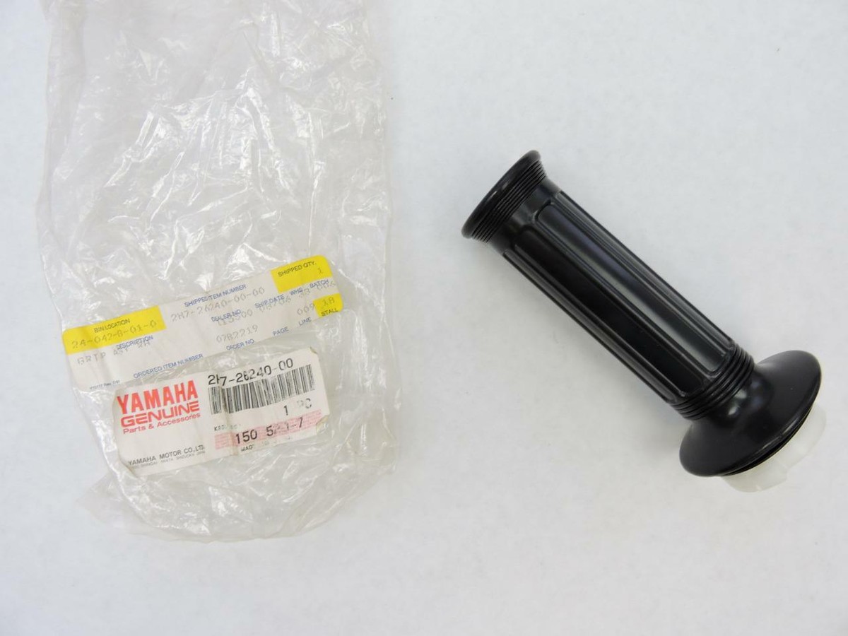 2H7-26240-00 NOS Yamaha Grip Assembly SR250 XJ550 XS400