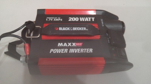Black & Decker MAXX SST Power Inverter VEC-1045BD 200W 1.74A 115V-AC 12V-DC 60Hz - 第 1/12 張圖片