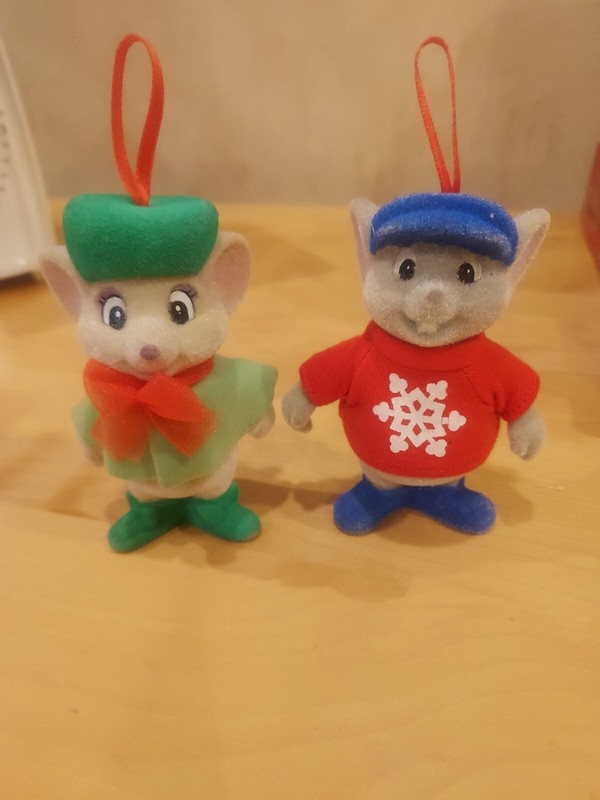 Vintage Disney The Rescuers Flocked CHRISTMAS ORNAMENT LOT Bernard Bianca Mouse 