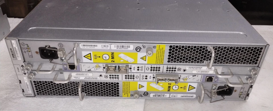 Chasis de matriz EMC KTN-STL4 DAE3P 100-562-123 - Controladores, fuentes de alimentación de 4 GB Foto 4 de 4