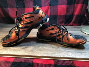 mizuno wave lightning rx3 orange