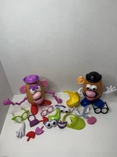 mr and mrs potato head with accessories
