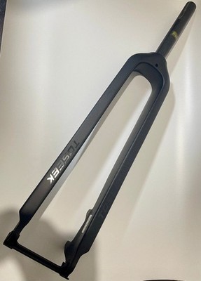 【美品】TOSEEK 29er フルカーボンフォーク ストレート【送料無料】 TOSEEK 29er Full Carbon MTB Fork 9mm QR Straight Steerer 190mm