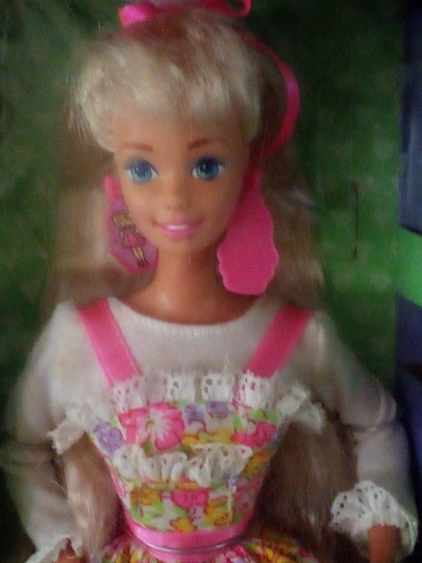 Polly Pocket Barbie, From Hills.NEVER Removed From Box.Box & Doll Perfect.