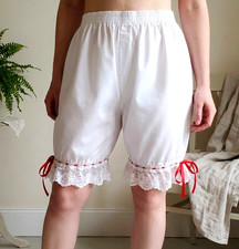 AUSTIN MANOR USA White Cotton Blend Bloomers with Ruffles Red Ribbons SIZE 34