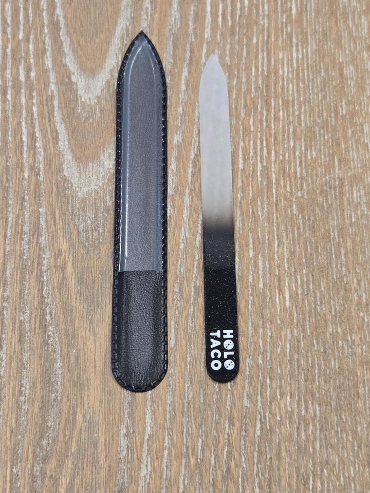 holo-taco-glass-nail-file-advent-calendar-2025-black-ombre-holiday-gift
