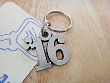 Año 2016 30x28mm '16 Peltre Graduación Nacimiento Aniversario Llavero 27mm Llavero