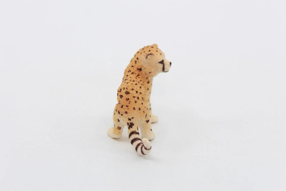 Boneco animal CHEETAH BABY CUB 1,5" - Schleich vida selvagem - Imagem 4 de 4