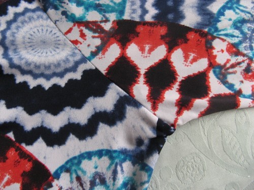 Bassini tie-dye print stretch jersey top in blue/turquoise/red/white Size 14 VGC - Picture 8 of 13