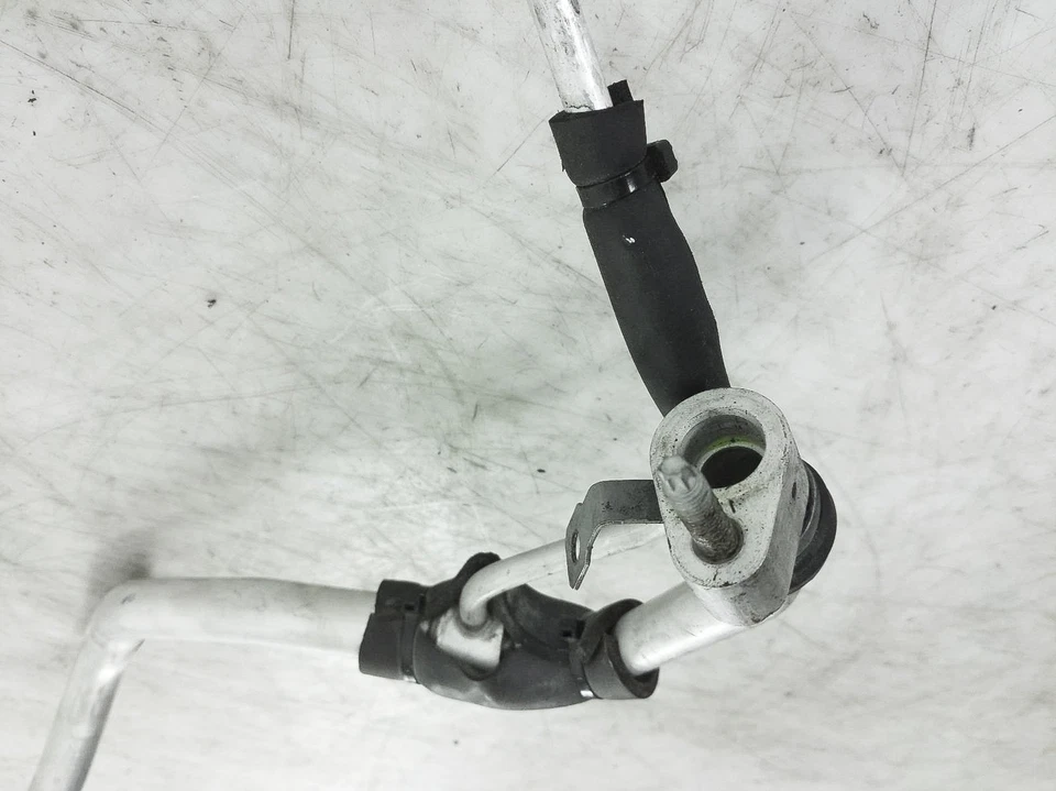 Mangueira e tubo 2013-2018 Ford C-Max A/C conjunto Fv6z-19A834-E - Imagem 4 de 4