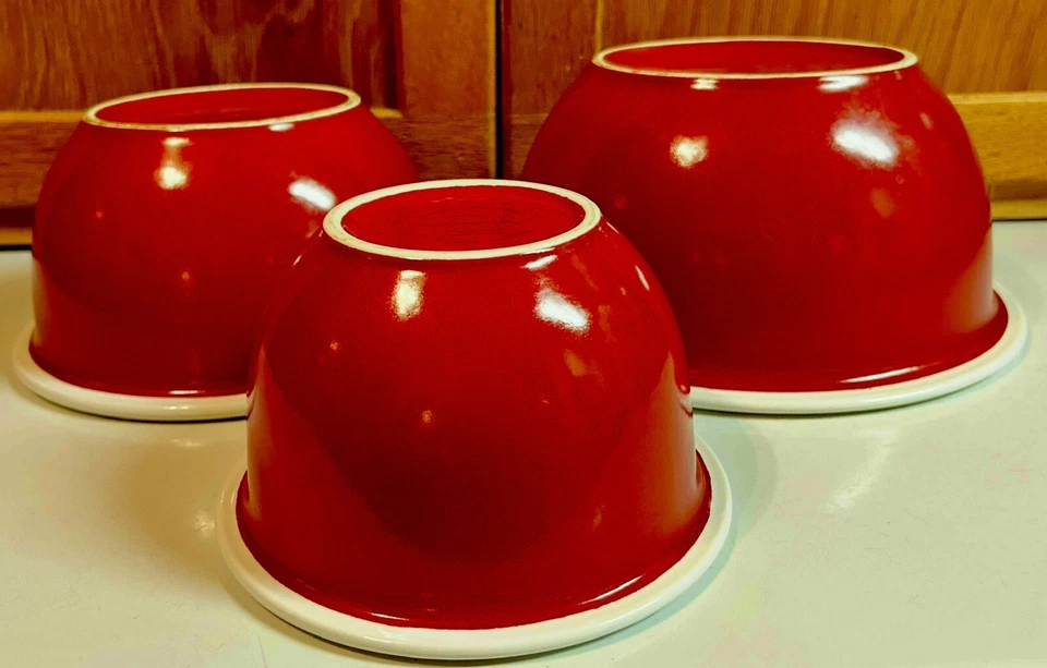 Винтажные миски для смешивания CorningWare Stoneware набор из 3 красных и белых - Изображение 4 из 4