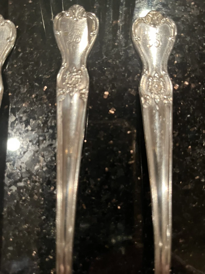 DE COLECCIÓN PLATO DE COMPAÑÍA ANTIGUA "B" Monograma Perforado Salsa de Arándanos Tenedor para Servir 7" Foto 4 de 4