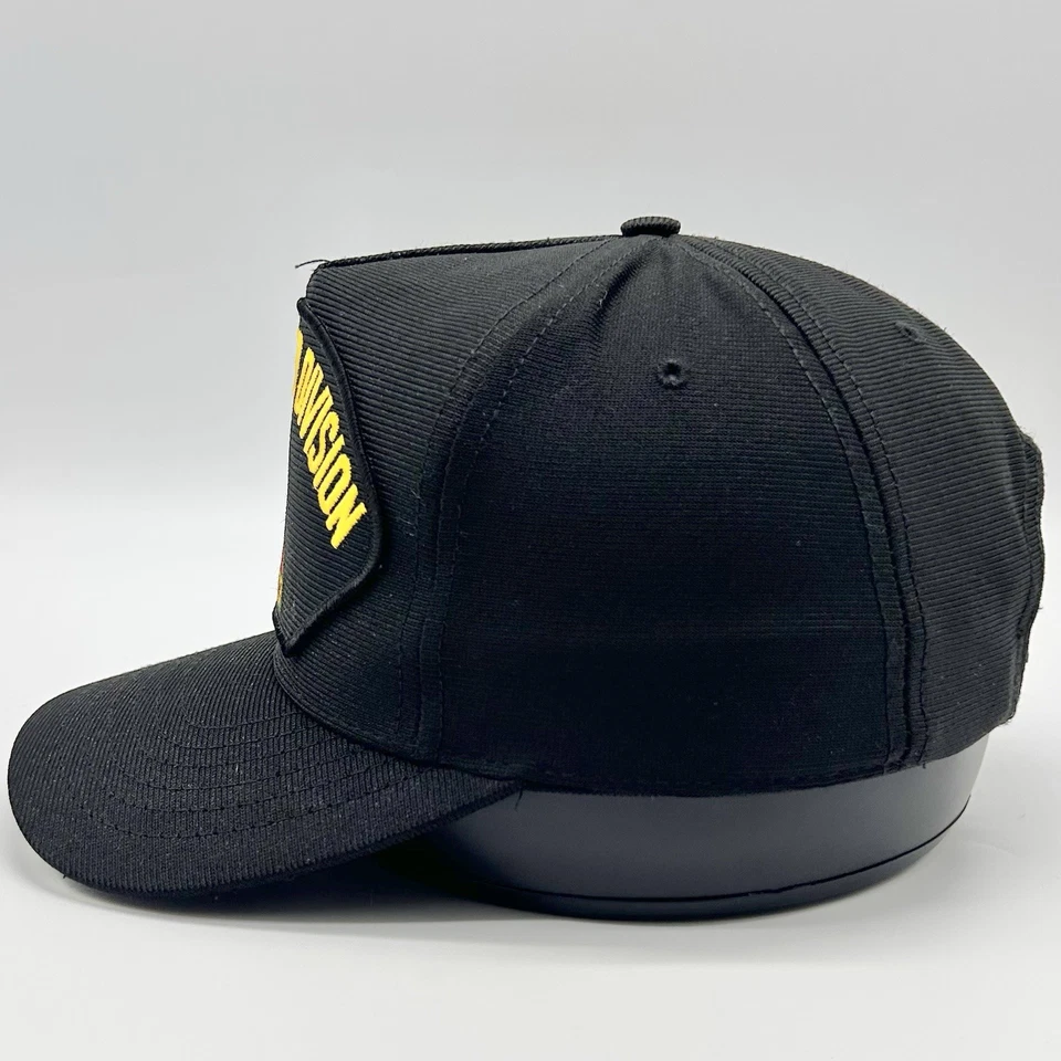 Boné Hell On Wheels 2ª Divisão Blindada Snapback Exército dos Estados Unidos Fabricado nos EUA - Imagem 3 de 4