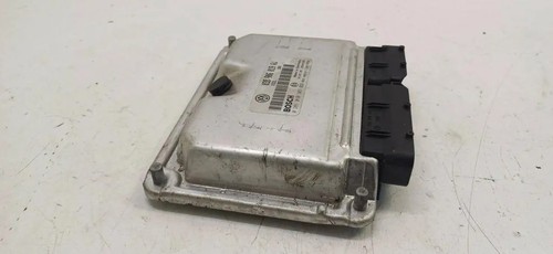 VW GOLF IV Variant 1J5 Motorsteuergerät ECU 0281010303 038906019AJ 34892951
