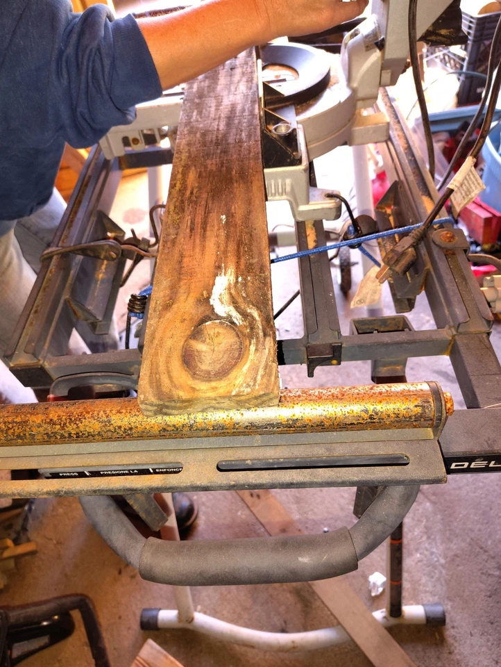 Cepilladora universal y soporte de sierra ingleteadora altura ajustable Foto 2 de 3