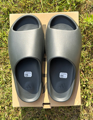adidas Yeezy Slide Dark OnyxEU 46 US 11 ID5103