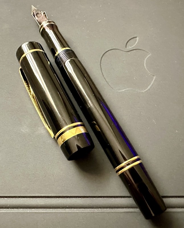 Parker Duofold international fountain pen black not limited edition centennial