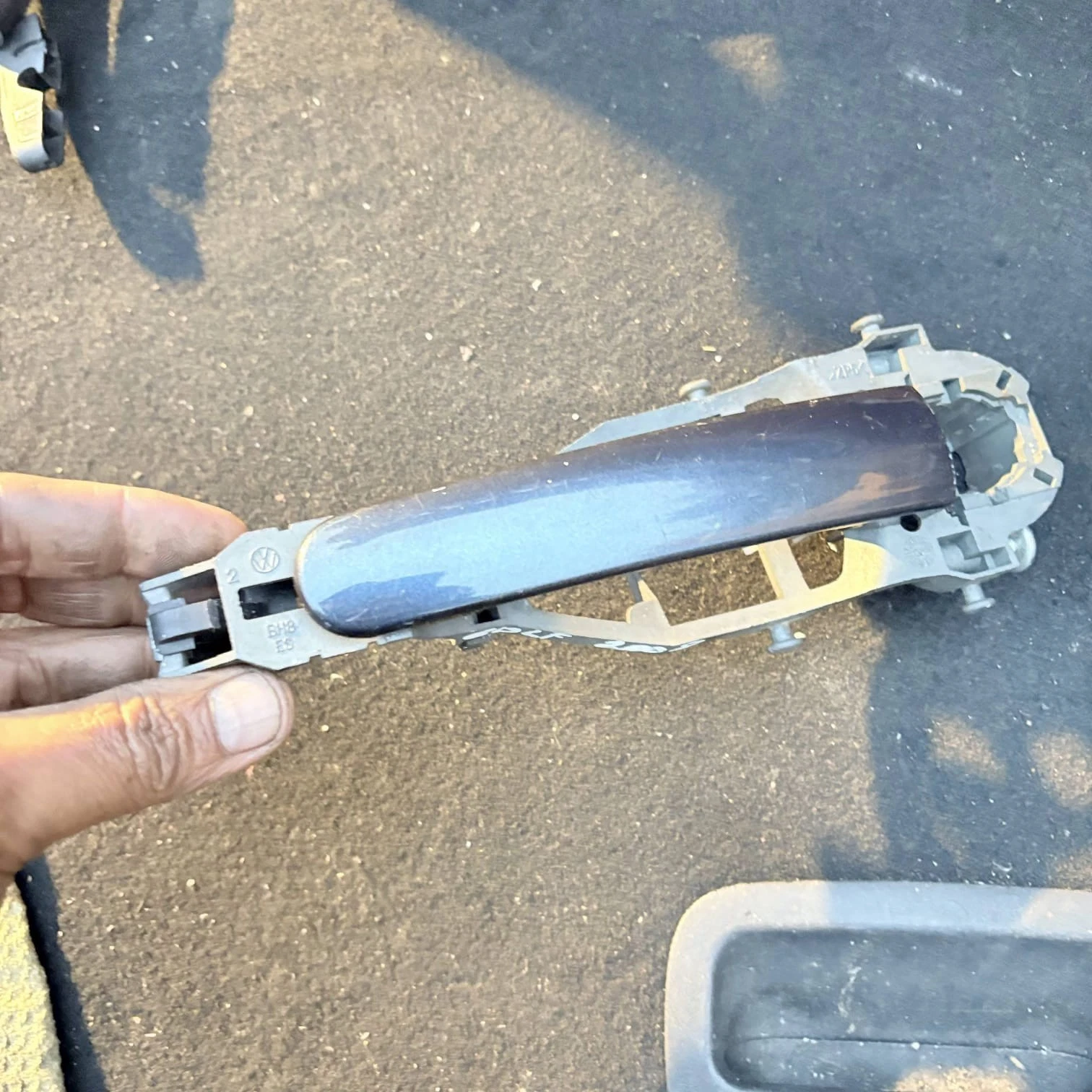 Volkswagen marked Golf exterior door handle assembly