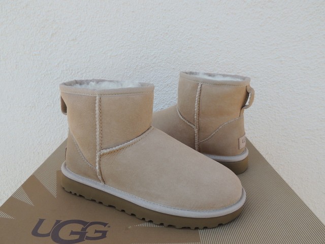 ugg mini ii sand