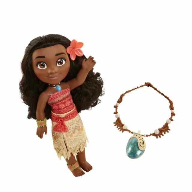 moana adventure doll and necklace