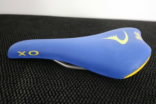 NOS NEW SELLE ITALIA X0 BLUE YELLOW PINARELLO SADDLE VINTAGE 90s 00´S | eBay