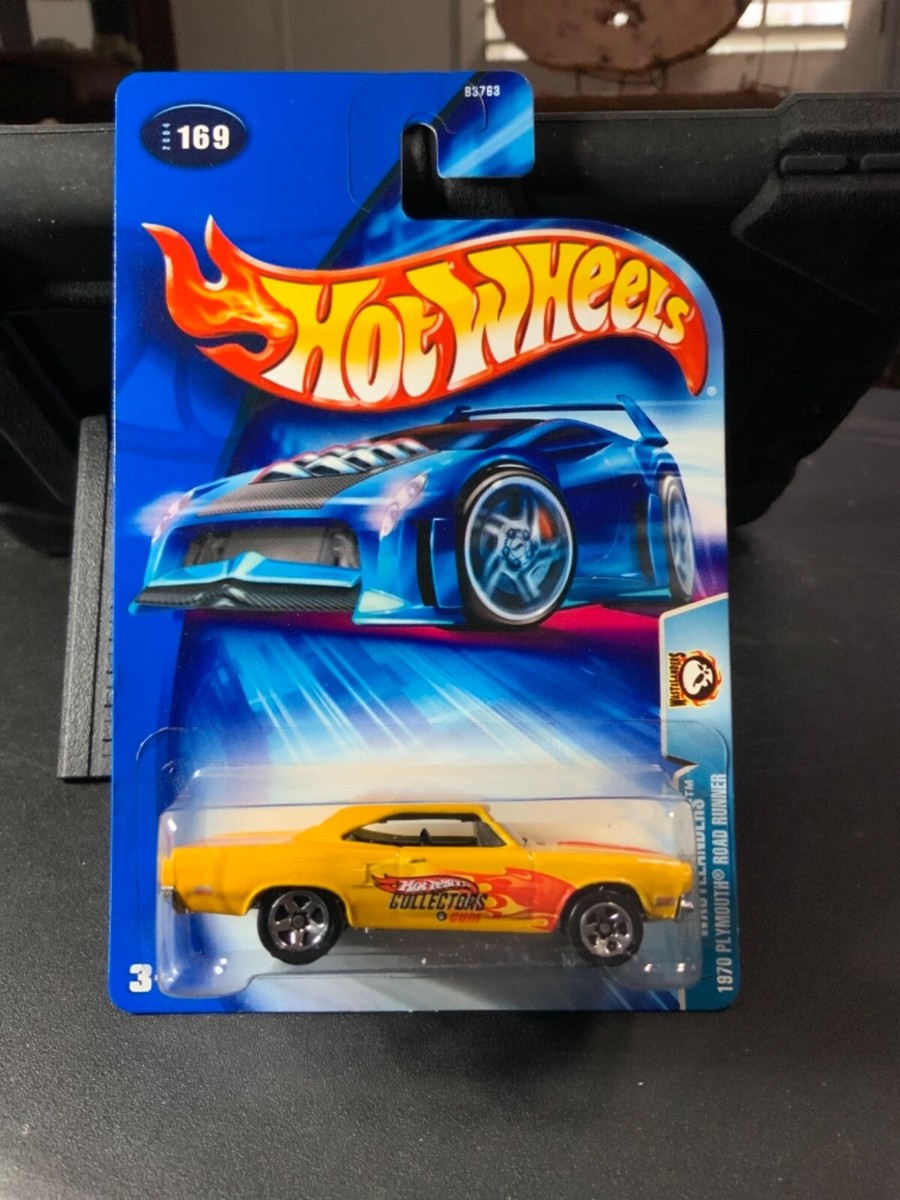HOT WHEELS PLYMOUTH ROAD RUNNER ROADRUNNER COLLECTION UPDATED 9/26