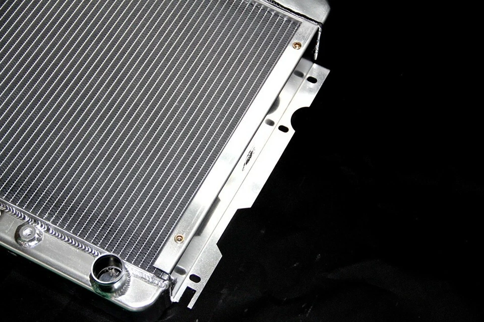 Radiador de aleación KKS para 67-73 72 Dodge Dart Plymouth Valiant Duster 3,2 3,7 6 cilindros Foto 3 de 4