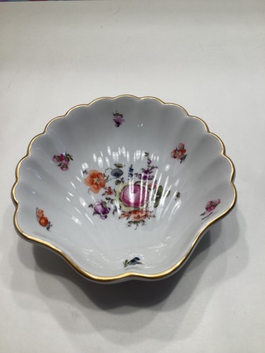 Rare HEREND Hungary Handpainted Porcelain Flower Buds Shell Gold Rim Bowl Plate - Picture 6 of 10