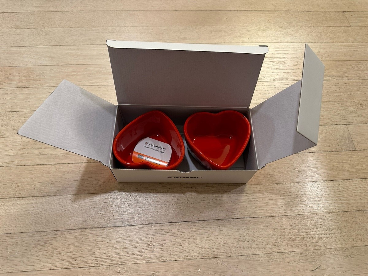 食器 LE CREUSET Heart Ramekin Le Creuset HEART Ramekins SET of 2 Cerise Red 300mL/10OZ New in