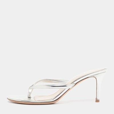Gianvito Rossi Calypso Size 37 Silver Leather Thong Slide Sandals