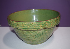 Vintage McCoy green hearts and triangles yelloware mixing bowl 10 x 5 1/2 nice