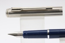 Vintage NOS Reform dunkelblau Medium Füllfederhalter, CT (Mine)