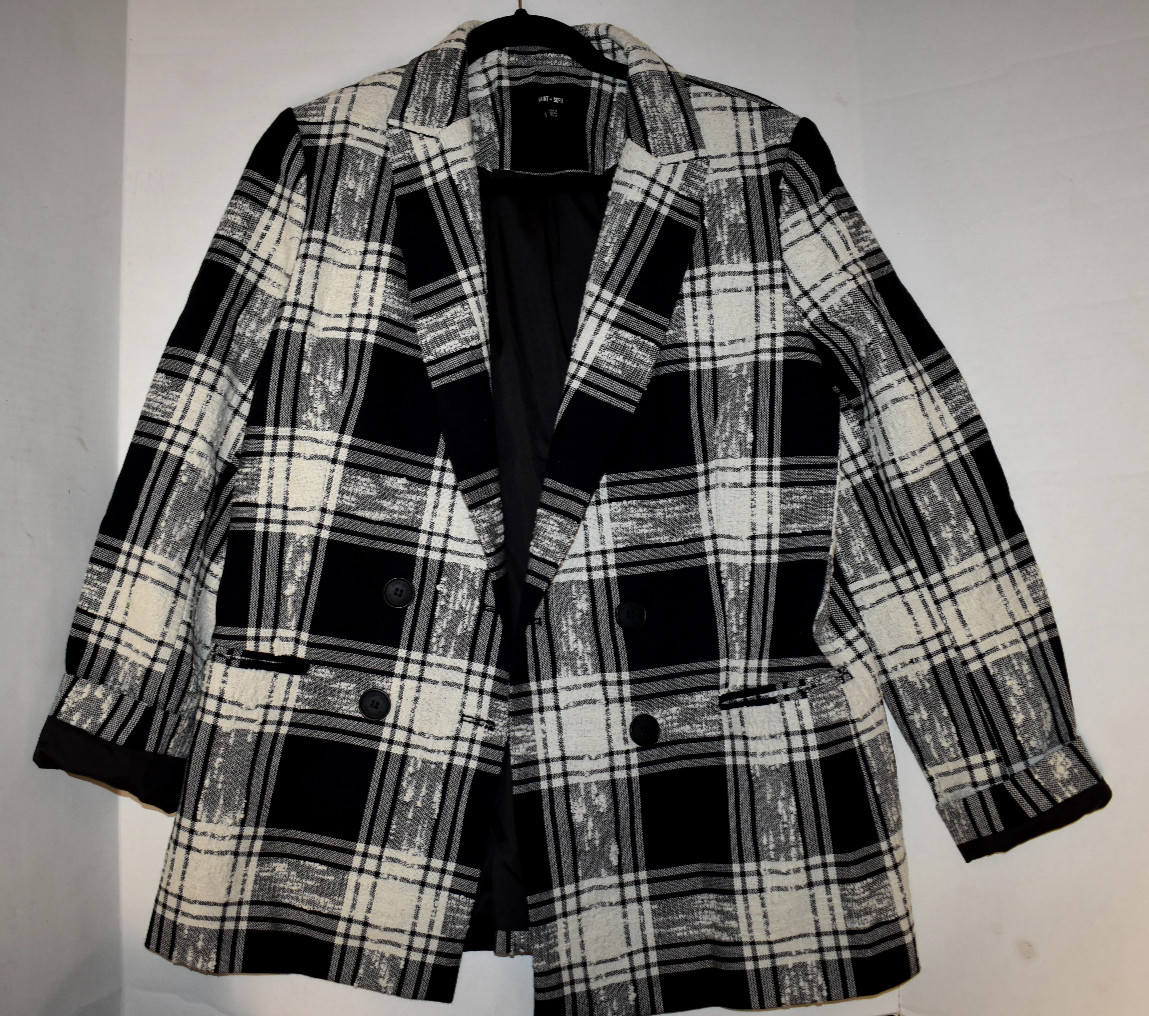 Saint + Sofia Cambridge Double Breasted Blazer In… - image 1