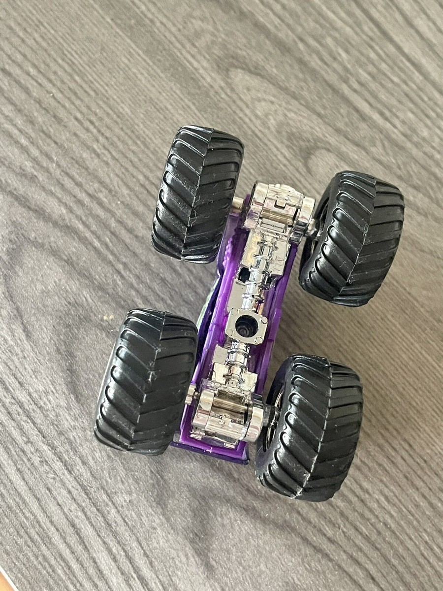 Hot wheels monster jam grave digger Collectible Monster Truck