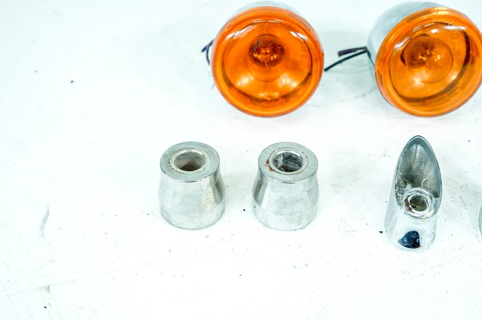 08 Harley Dyna Wide Glide FXDWG 原始设备制造商左前转信号 68972-00 1330 — 第 3/4 张图片