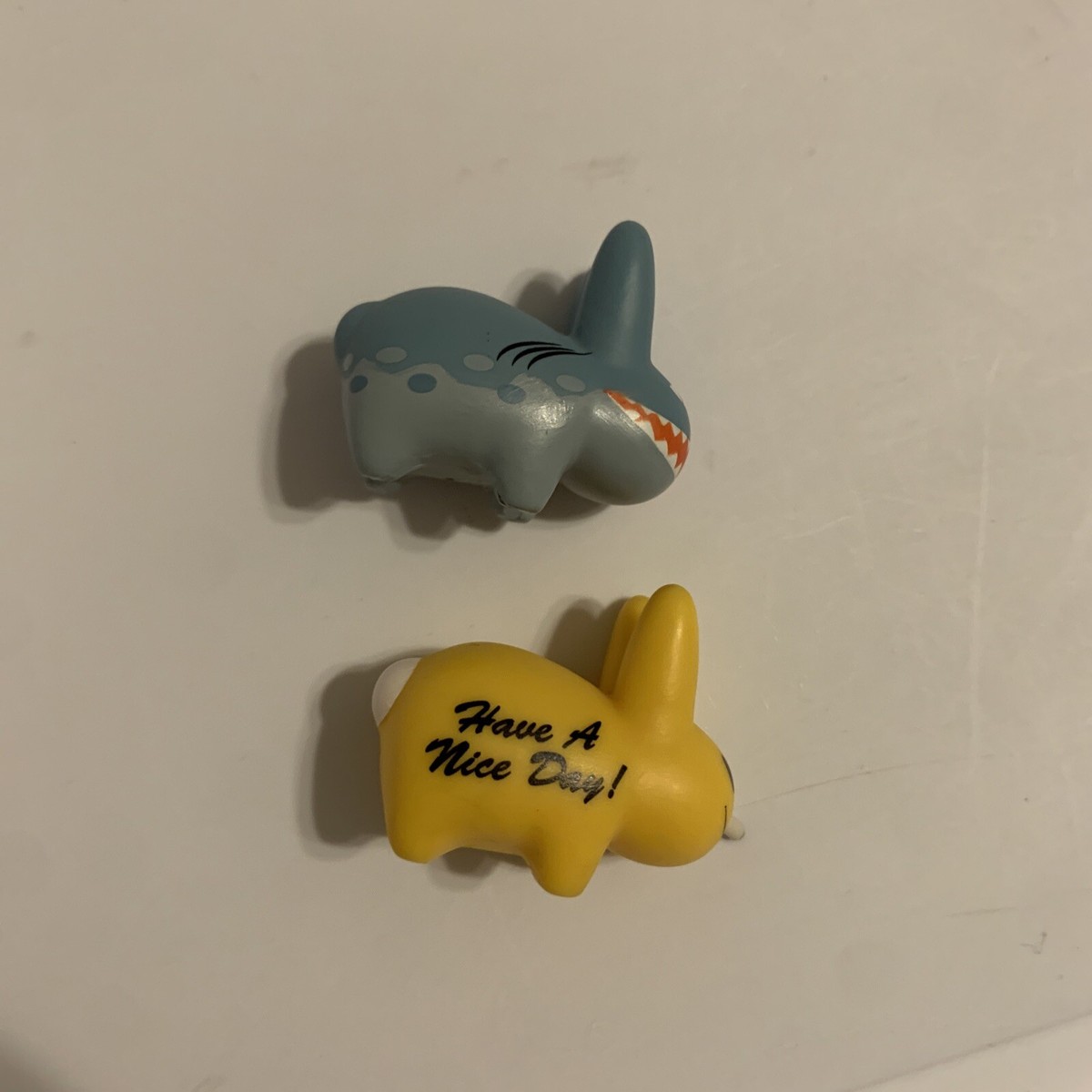 Kidrobot SMORKIN' LABBIT Series 3 Mini Vinyl 2 Figures 1.5