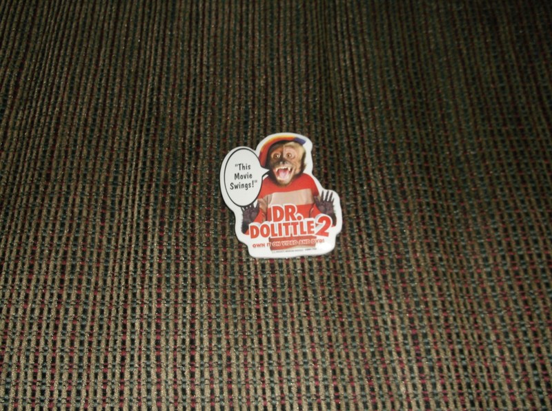 DR. DOLITTLE II MONKEY PROMO MOVIE PIN 2001 VINTAGE RETAIL PIN