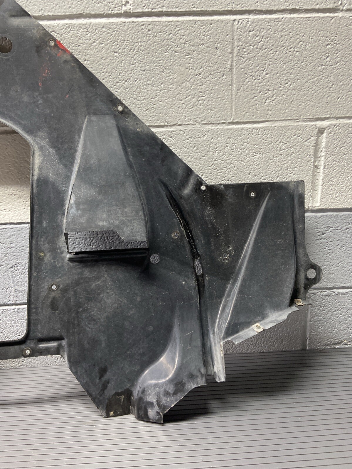 2008-2015 Audi R8 42 Spyder Floor Pan Underbody Splash Shield Guard OEM NOTE