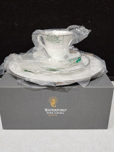 Waterford China CROSSHAVEN PLATINUM Place Setting 5 Pieces NEW IN BOX