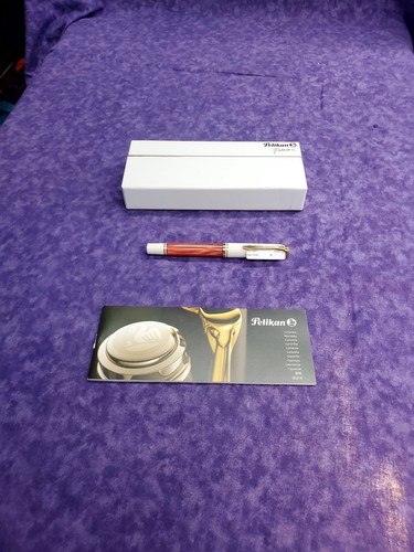 💥NEU💥PELIKAN M600 ROT WEISS SONDEREDITION 2023 FÜLLFEDERHALTER B 💥14k Gold💥 - Bild 15 von 24