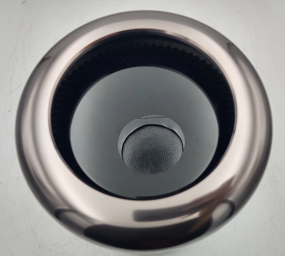 Apple Mac Pro (Late 2013) – Xeon E5, 16GB RAM, 500GB SSD, FirePro D300 - Image 4 of 4