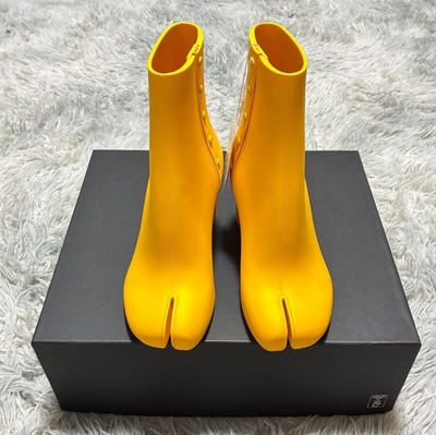 Maison Margiela Tabi Rubber Boots Yellow Cylinder Heel Rain Boots
