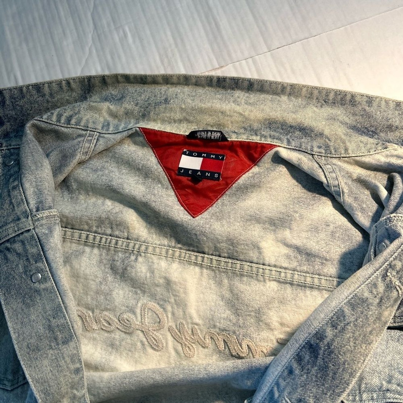 Tommy Hilfiger Vintage Tommy Jeans Faded Bleached Denim Jacket Size L thumbnail 8