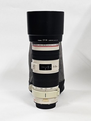 #Canon EF 70-200mm F4 L is USM Lens W/Lens Hood(S/N 512357)