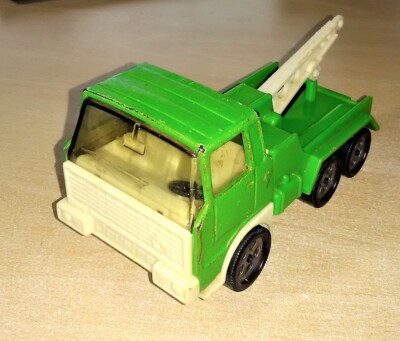 ANCIEN LOT DE Camion Grue Joustra En Métal Et Plastique - Couleur Verte